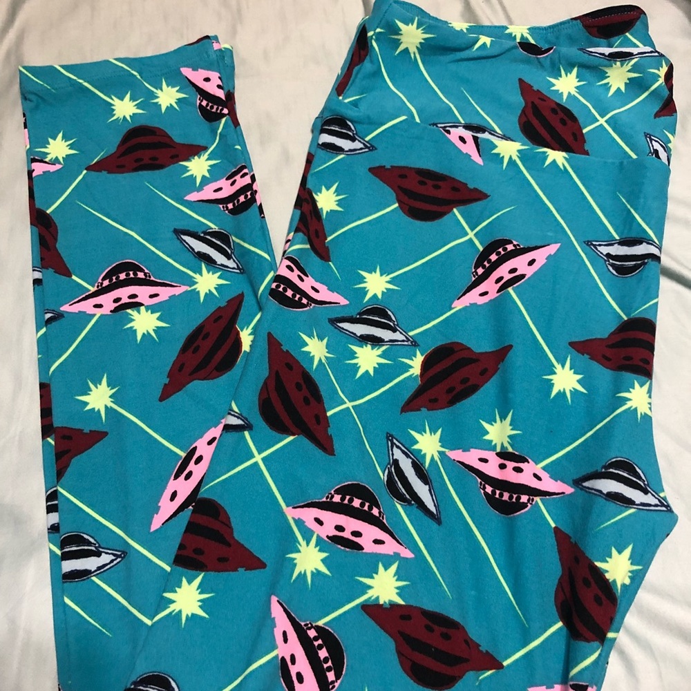🦄🦄 MAJOR UNICORN!! 🦄🦄 LULAROE LEGGINGS